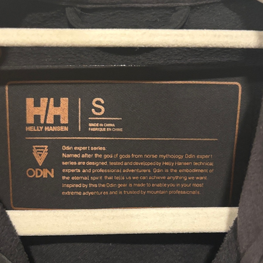 Helly Hansen Black Performance Jacket - image 3